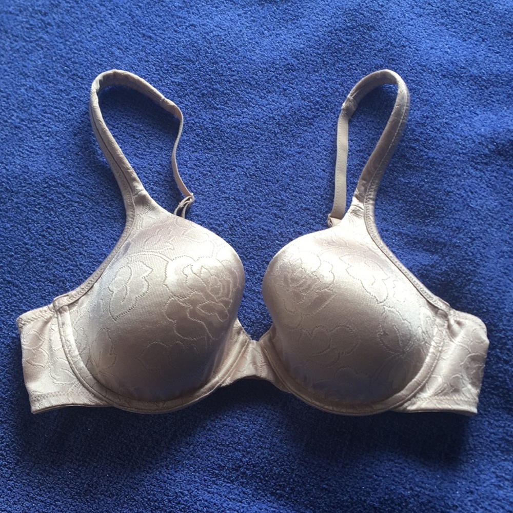 Vanity fair beige/nude 34C padded bra, underwire